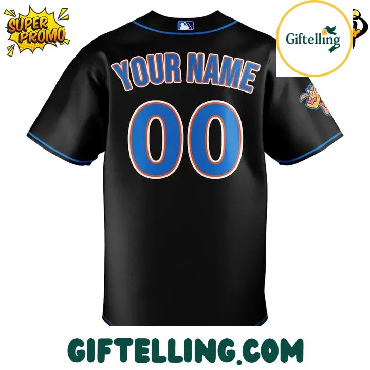 This Pandas Lunáticos Baseball Jersey creates that acknowledgment through respectful design choices