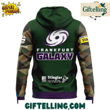 The special camo design of this Frankfurt Galaxy Bundeswehr Hoodie incorporates authentic German military patterns with Galaxy team identity