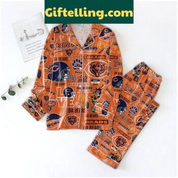 Cleveland Browns Peace Love Funny Art Design Pajamas Set