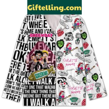 Green Day Corvette Summer Polyester Pajamas Set for Men and Women