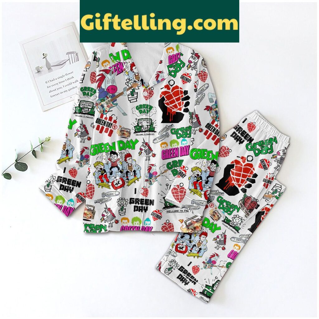 I Love Green Day Welcome To Paradise Polyester Pajamas Set