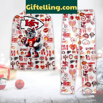 Kansas City Chiefs KC Wolf Victory Love Polyester Pajamas Set