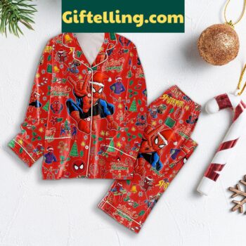 Marvel Spiderman Homecoming Santa Is Coming Merry Christmas Silk Pajamas Set