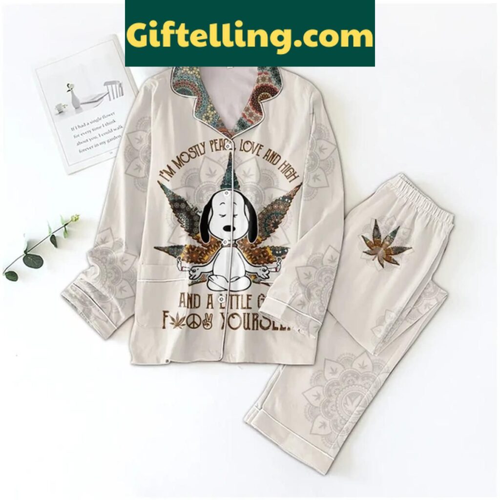Snoopy Polyester Pajamas Set with Peace Love Graphic