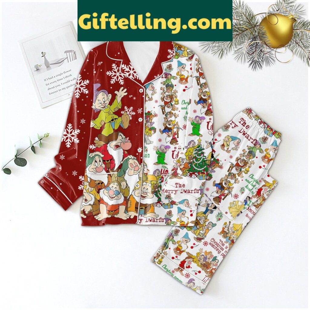 Snow White And The Seven Dwarfs Merry Christmas Pajamas Set for women and men